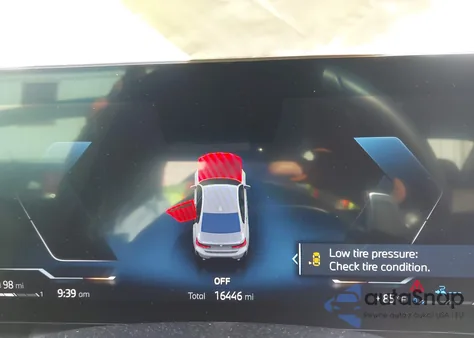 2023 BMW 3 Series 330E из США, поврежденный, VIN 3MW39FF01P8D12368